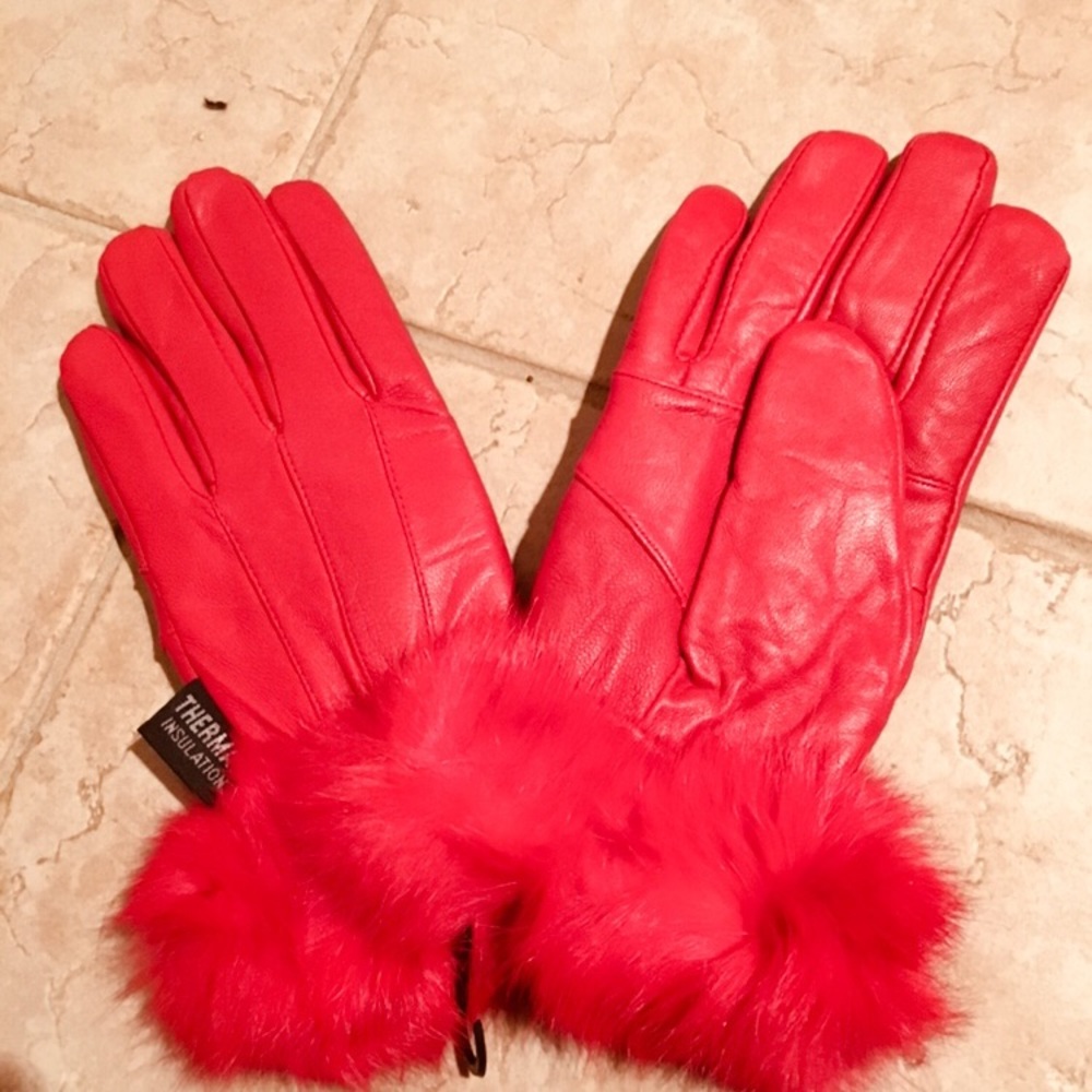 Faux Red Leather Gloves 🧤